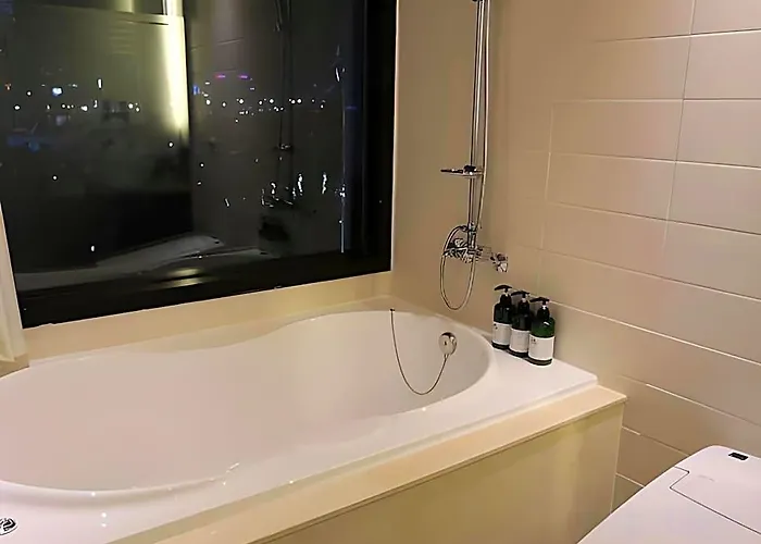 Bridge Hotel 2*