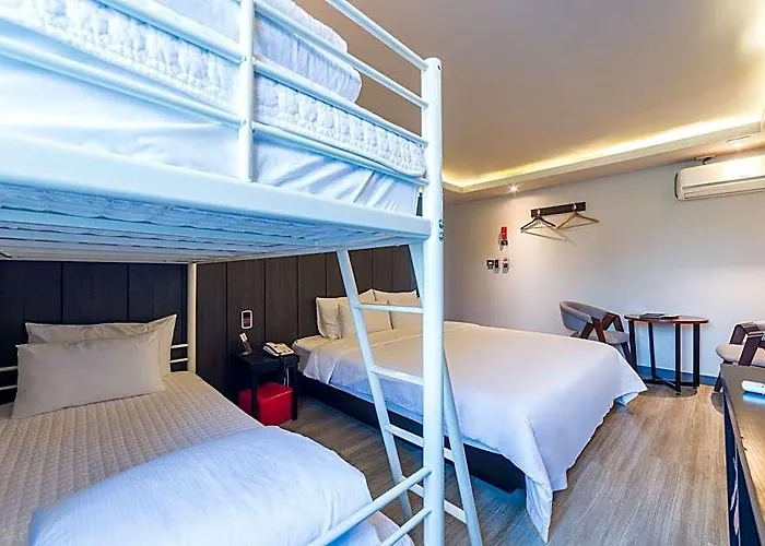 Hotel Bridge 2*