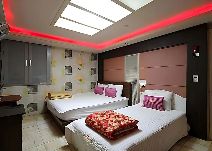 Hotel Bridge 2*